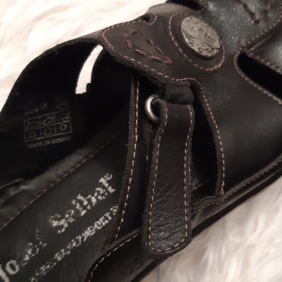 Josef Seibel black leather sandals size 7-7.5 38 - Picture 4 of 8